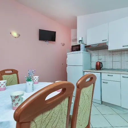 Apartment Nevi Pisak